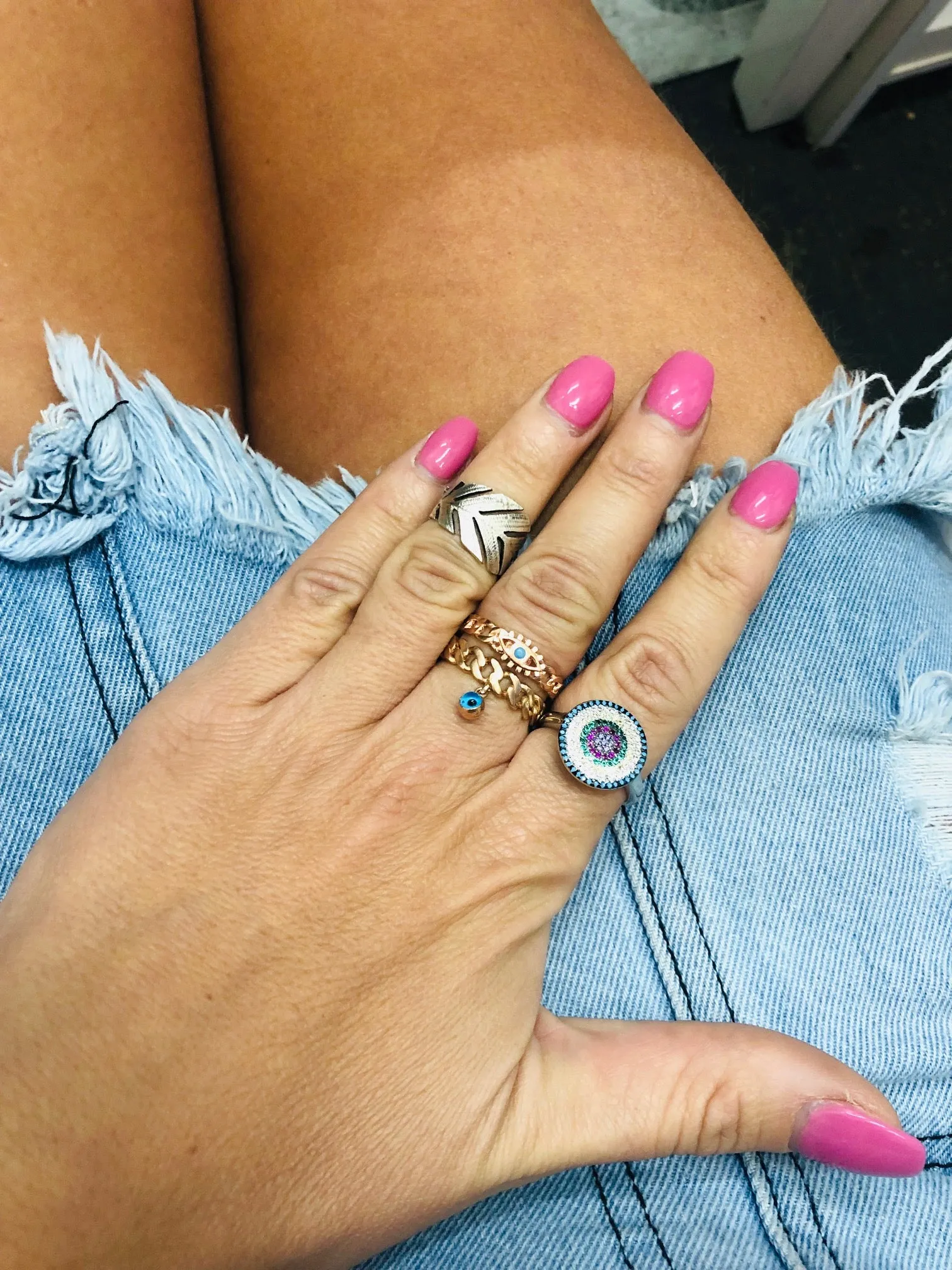 Hanging Eye Chain Ring