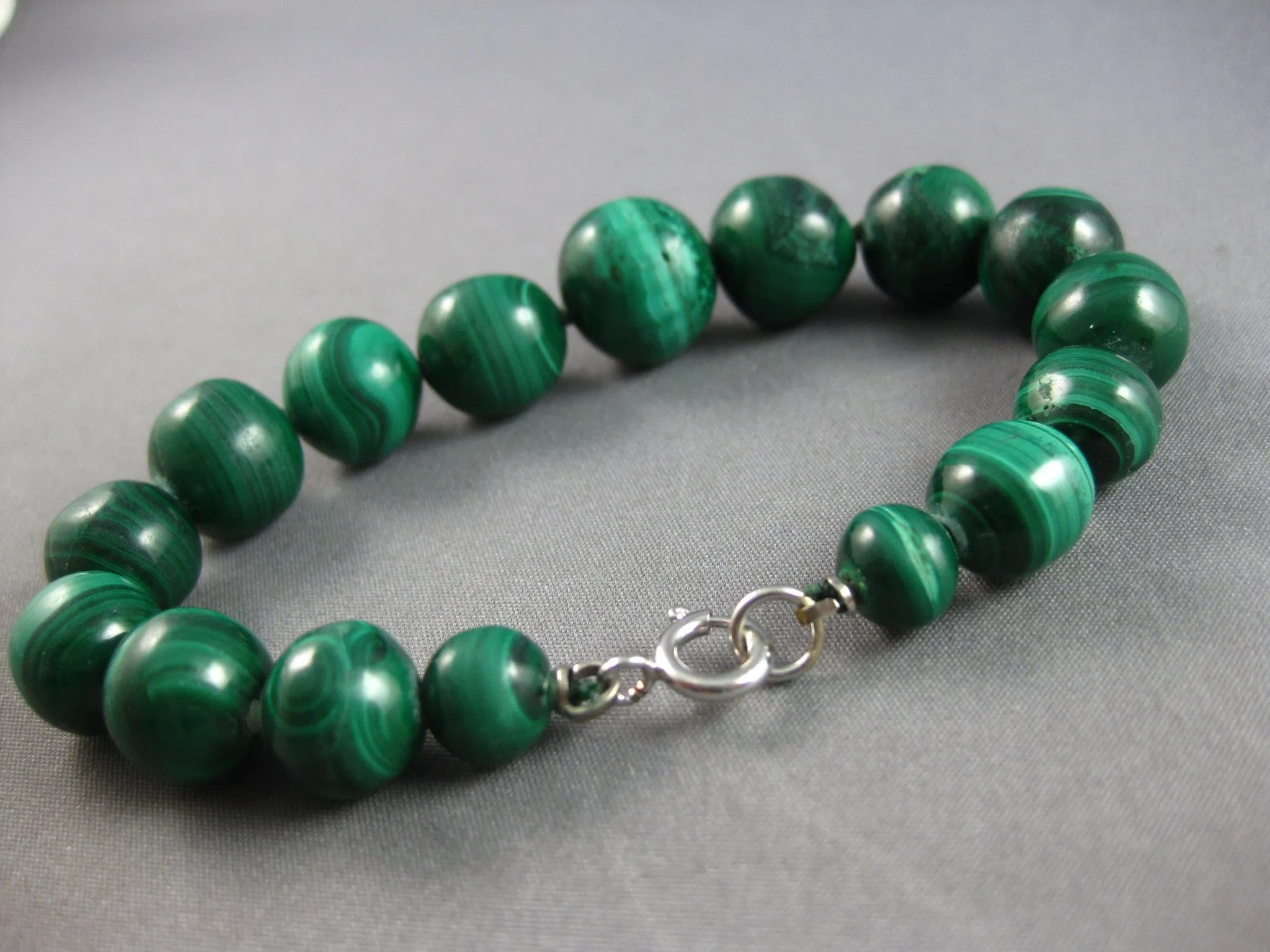 LONG AAA GREEN SERPENTINE 14K WHITE GOLD 3D GRADUATING BEAD LOVE BRACELET #27826