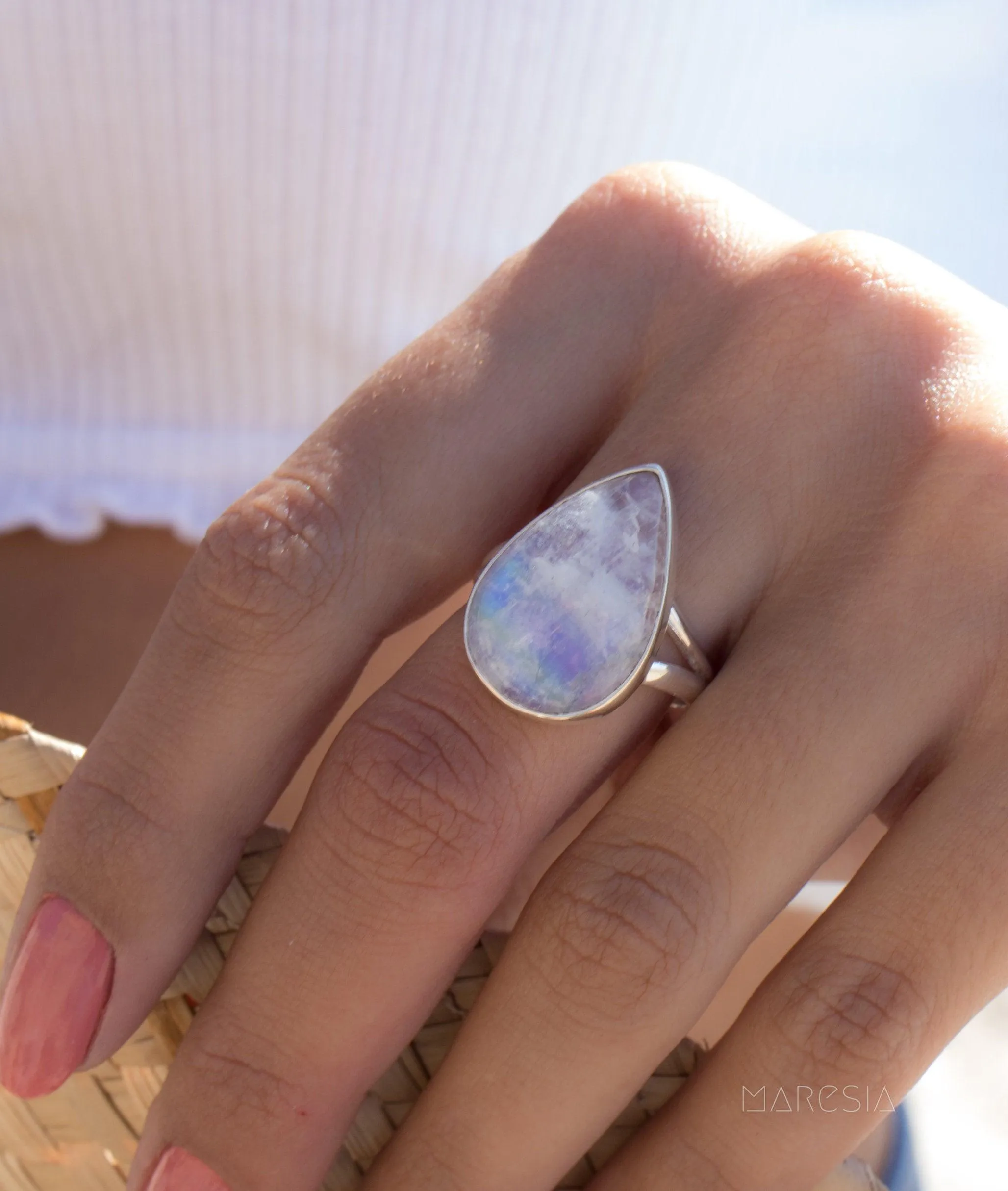 Moonstone Ring ~ Sterling Silver 925 ~MR273