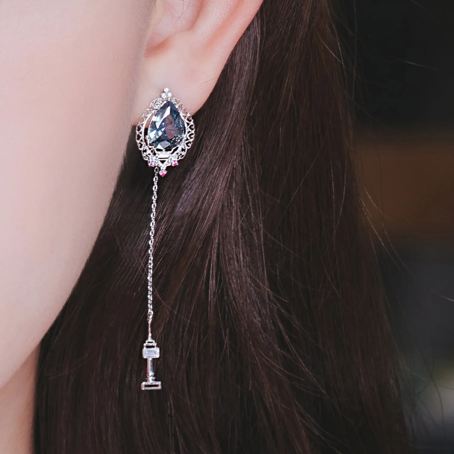 SEOUL BLUES Earrings