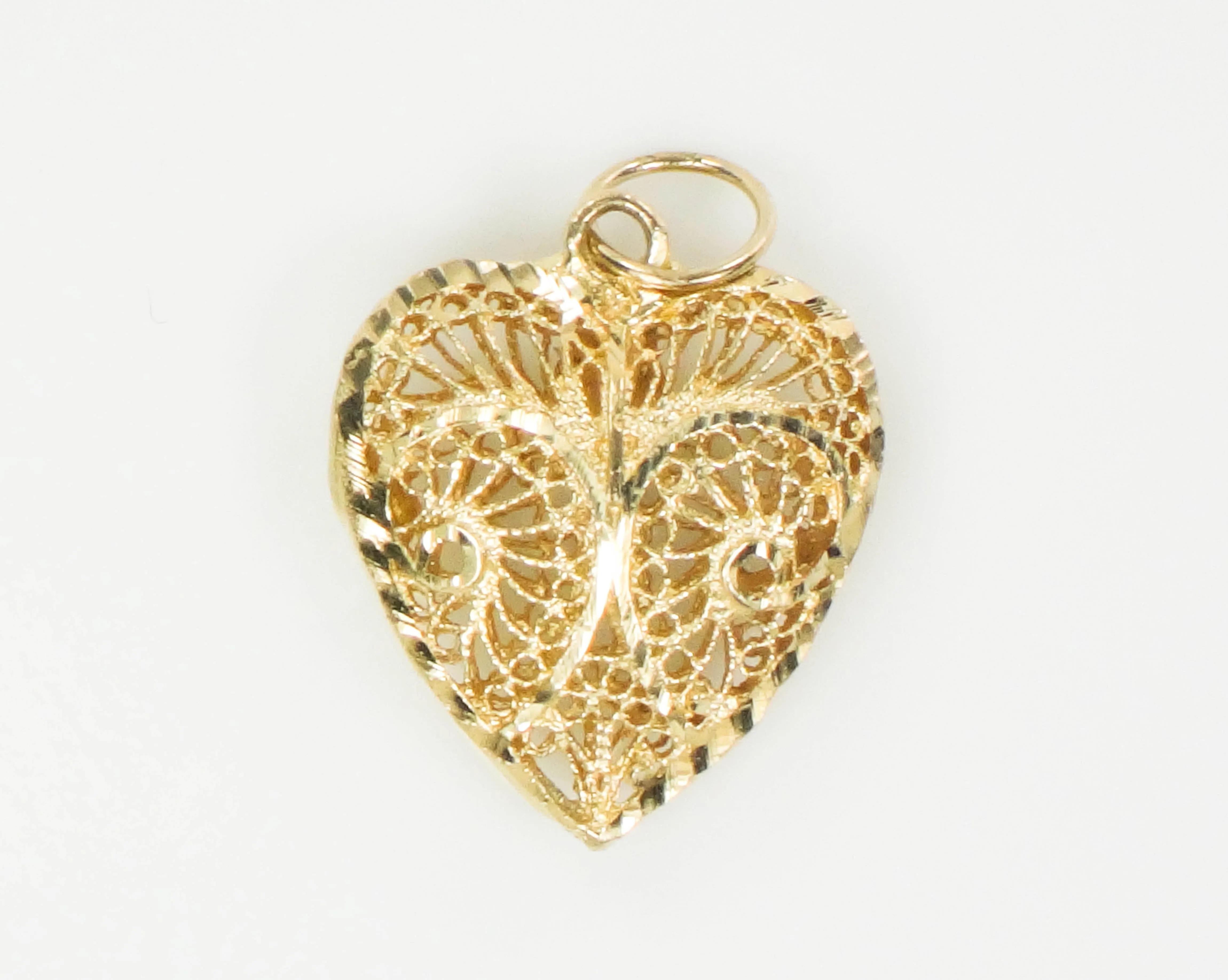 Vintage Estate 14k Yellow Gold Filigree Heart Pendant Charm