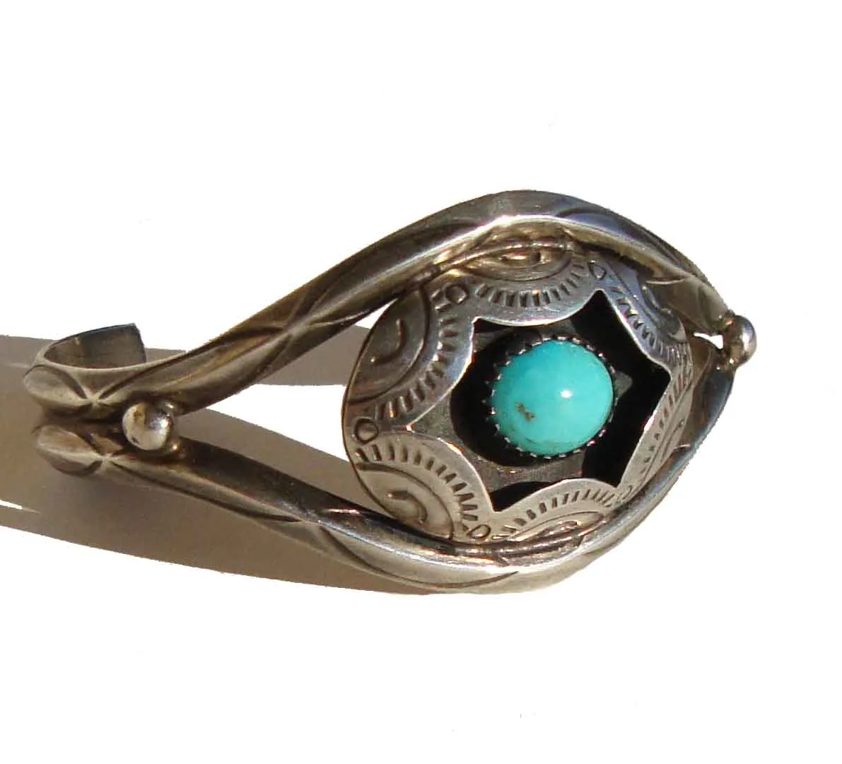 Vintage Navajo Bracelet Sterling Silver & Turquoise Indian Cuff - Nakai