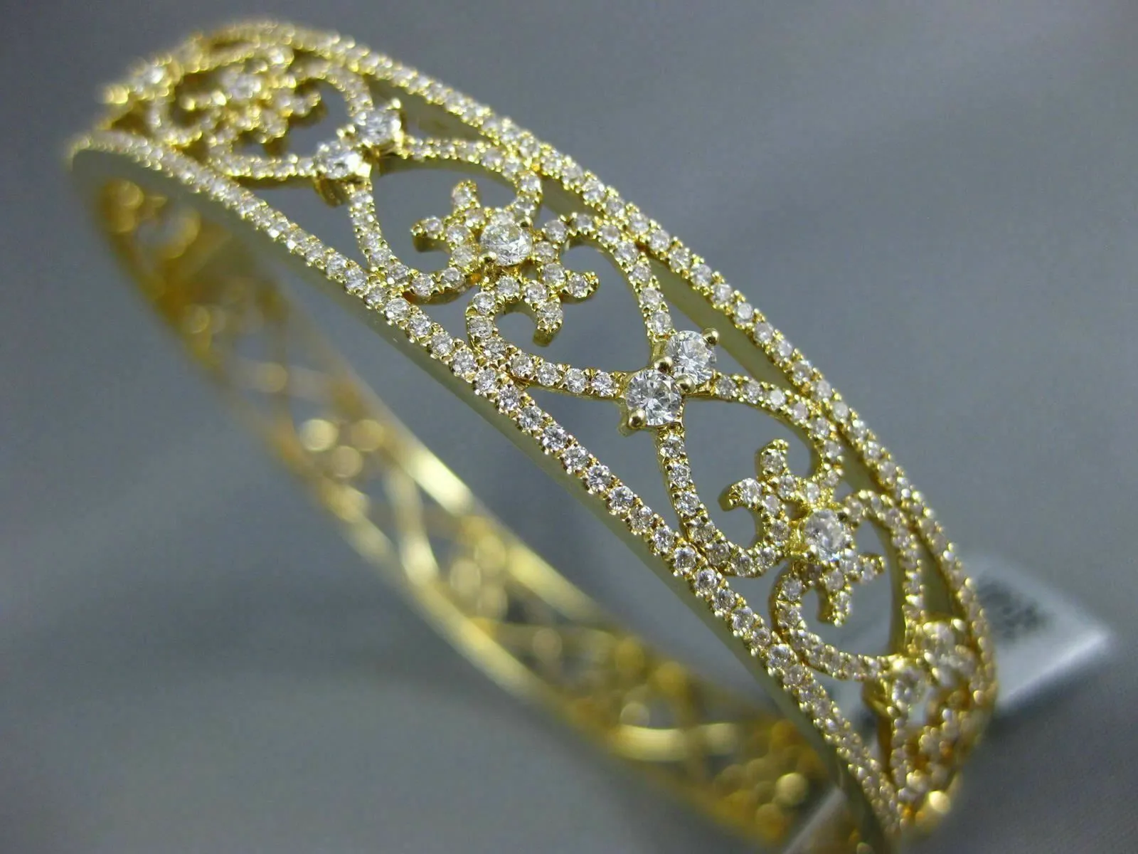 WIDE 1.79CT DIAMOND 18K YELLOW GOLD 3D MULTI HEART OPEN FILIGREE BANGLE BRACELET