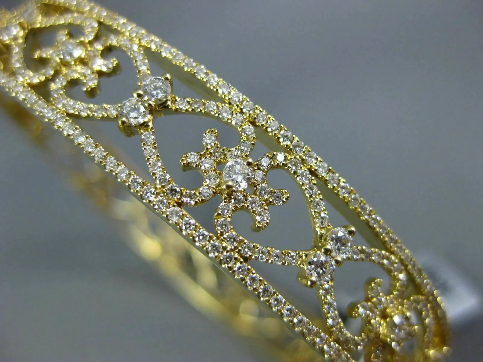 WIDE 1.79CT DIAMOND 18K YELLOW GOLD 3D MULTI HEART OPEN FILIGREE BANGLE BRACELET